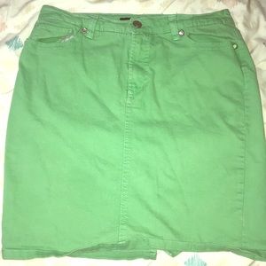 Nine West green skirt